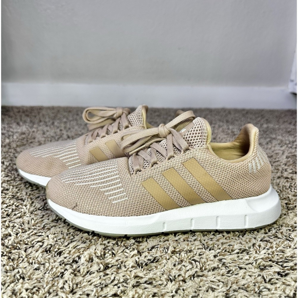 Adidas Swift Run Ash Pearl Womens Running Shoes Sneakers Size 7